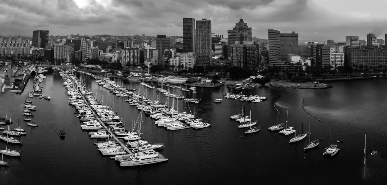 Point Waterfront Apartments Durban Esterno foto