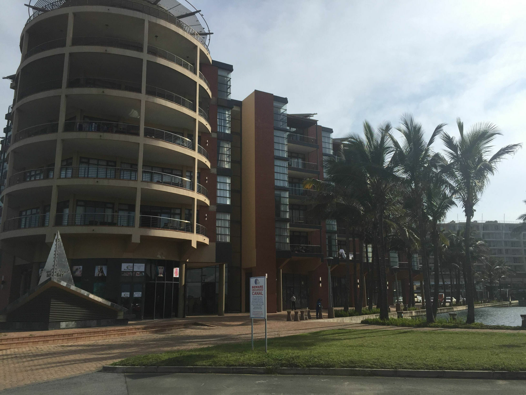 Point Waterfront Apartments Durban Esterno foto